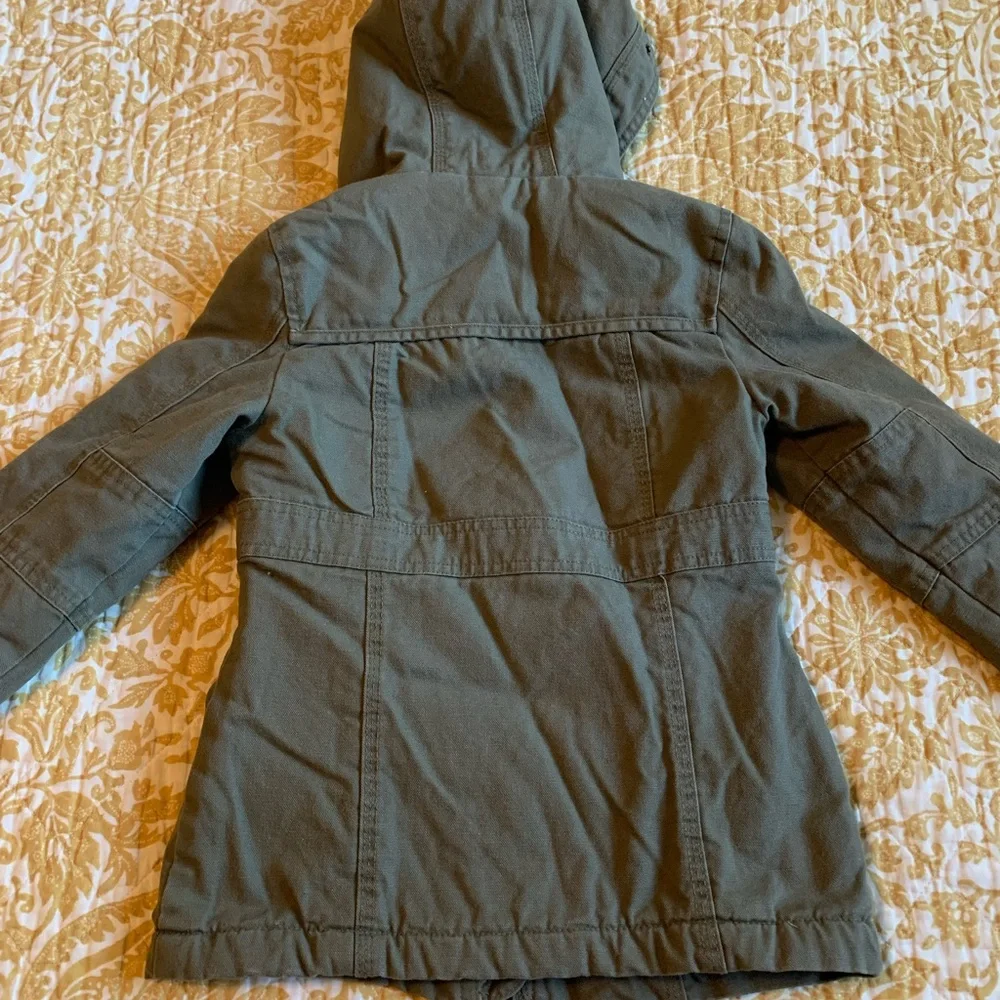 Carhartt girls coat - Picture 3 of 11